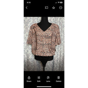 Express NWT ‎ Pink Leopard Print Bodysuit, Short Flutter Sleeves Size Large